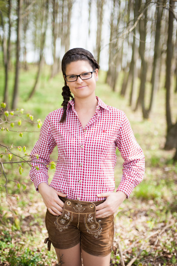 Portrait im Wald: Lederhose