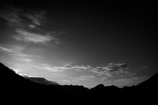 Leben auf der Alpe - Landschaftspanorama in Silhouette