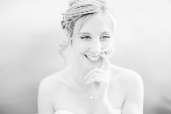 Hochzeitsshooting am See – Brautportrait