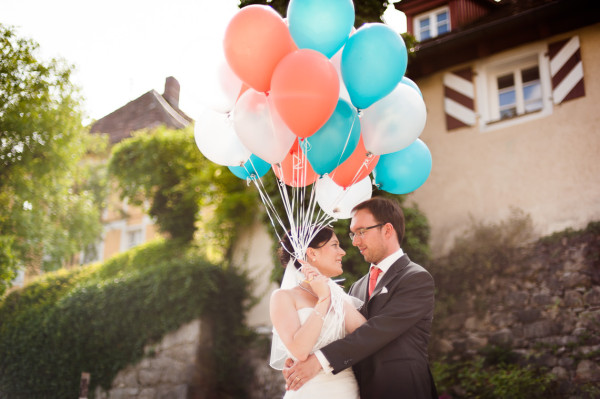 Luftballons sind die ideale Überraschung für die Braut
